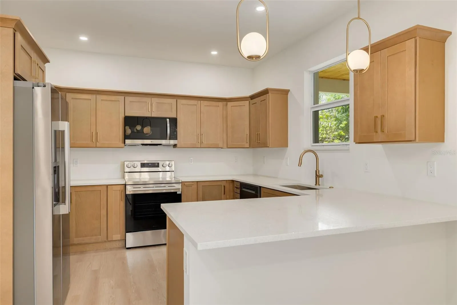 270 DIOGENES ST