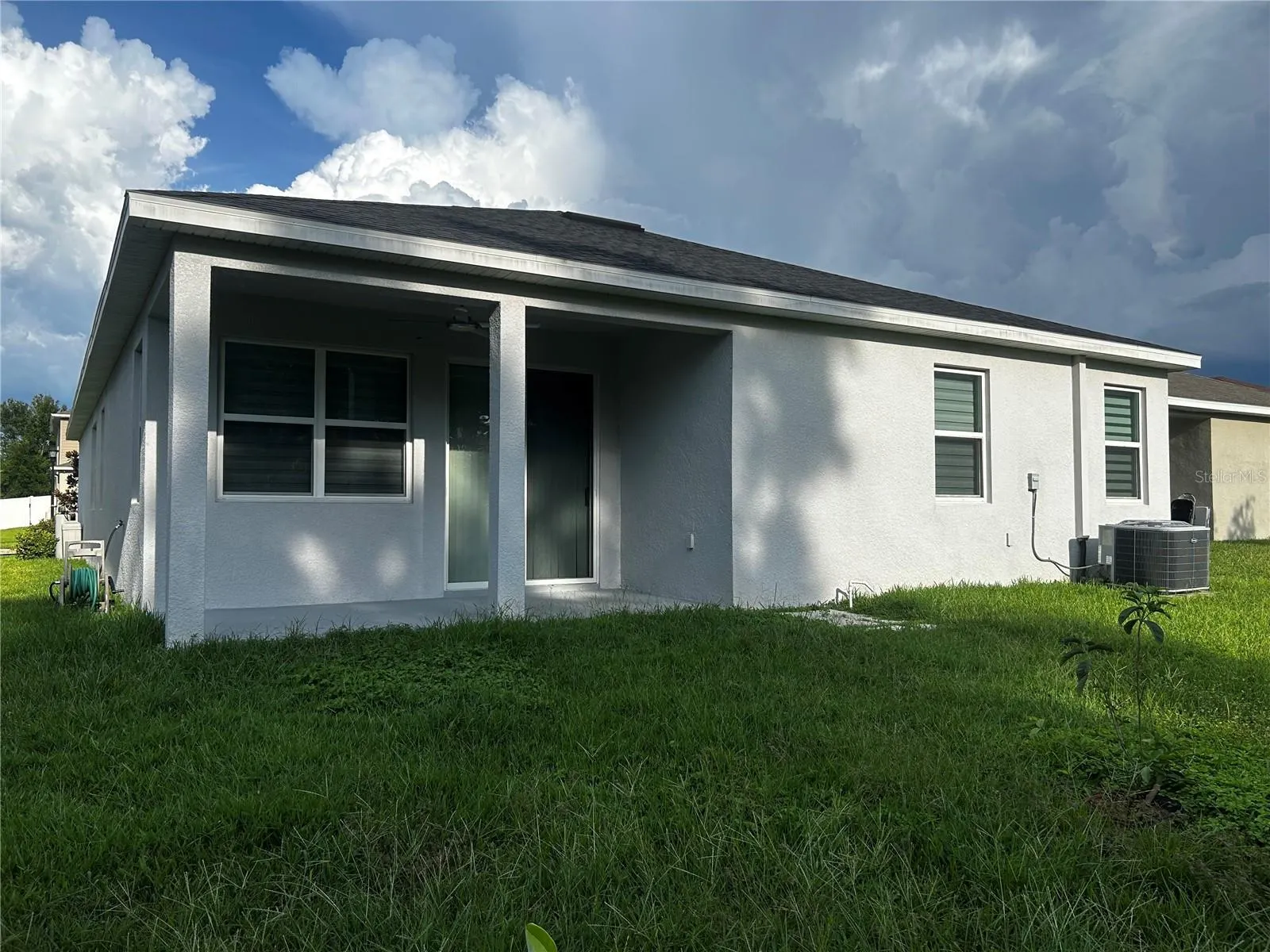 520 VALRI PARK DR
