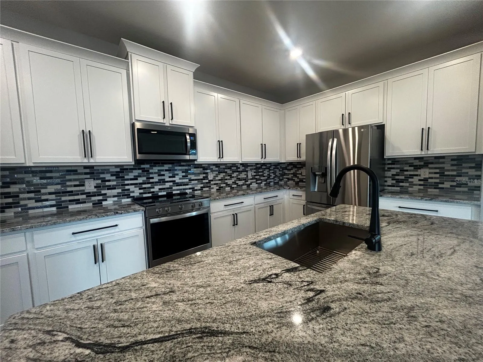 520 VALRI PARK DR