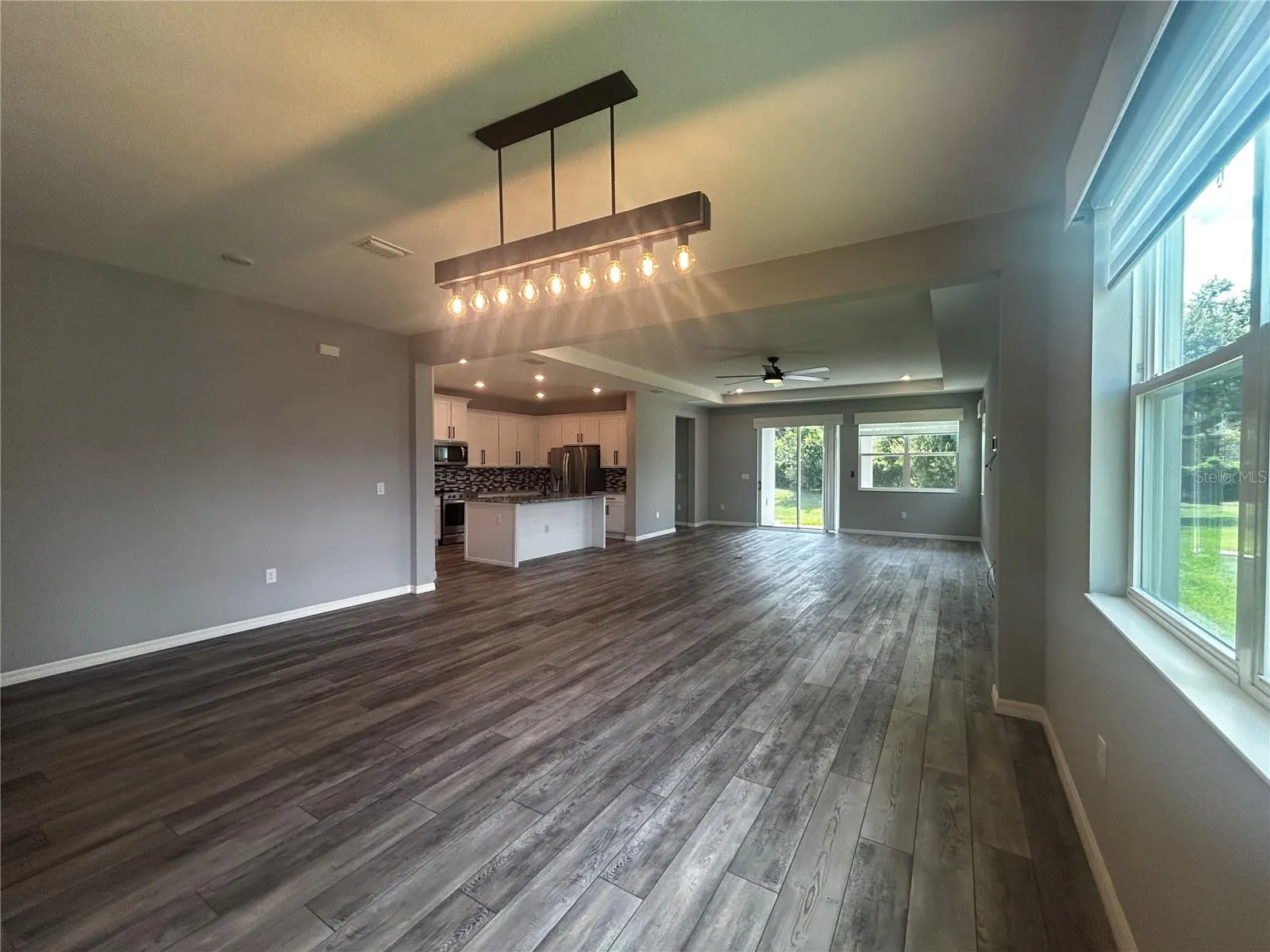 520 VALRI PARK DR