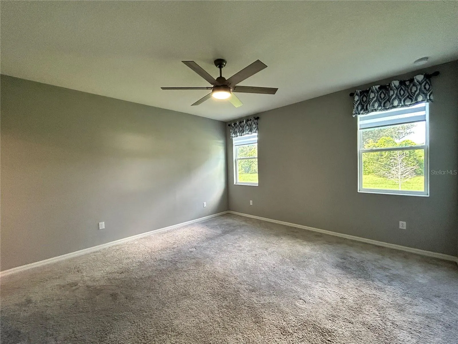 520 VALRI PARK DR