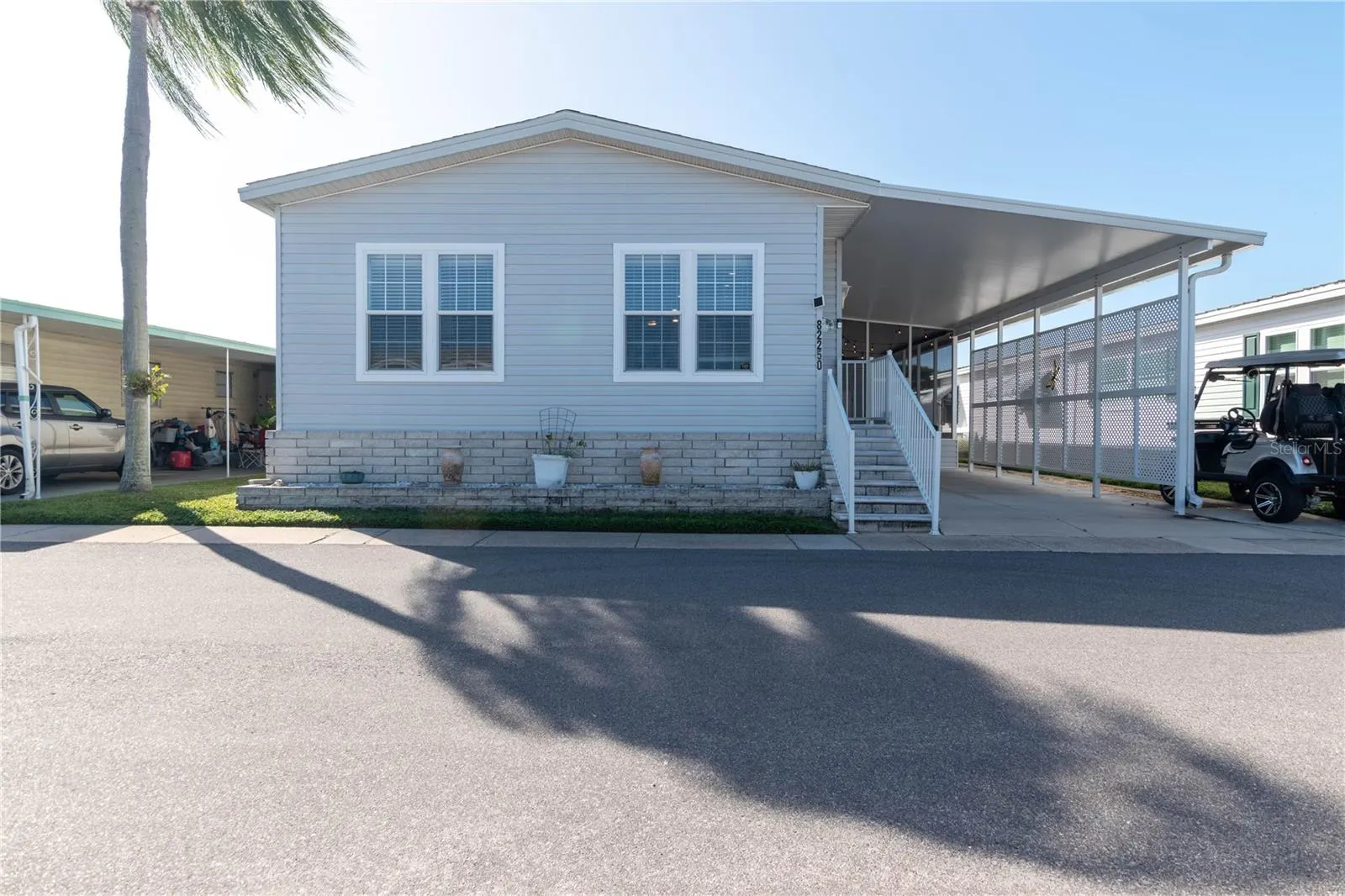 82250 3RD AVE N #250 #250