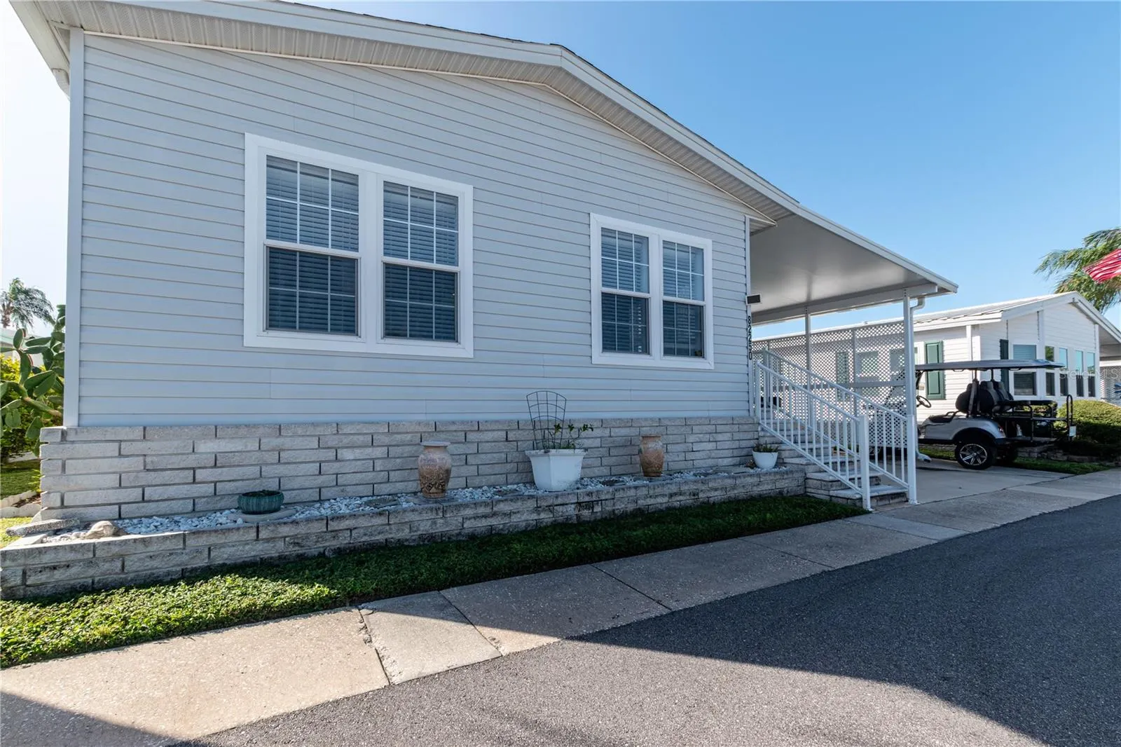 82250 3RD AVE N #250 #250