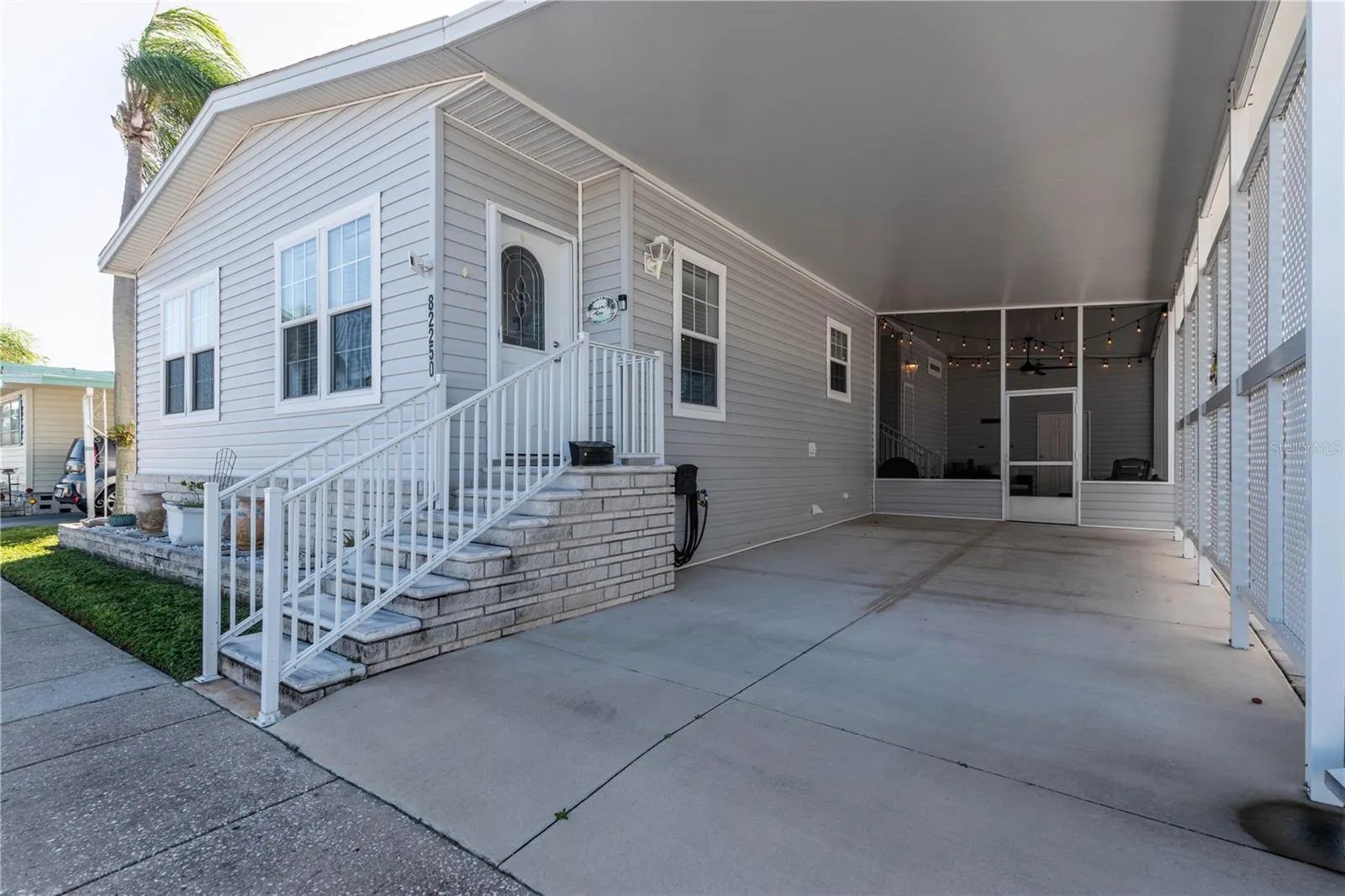 82250 3RD AVE N #250 #250