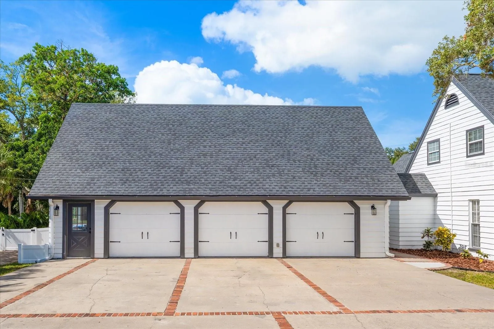 14195 SIESTA RD