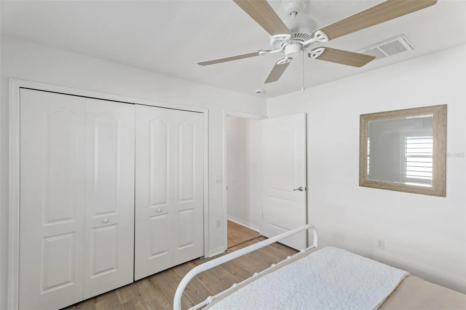 562 ANDORA DR