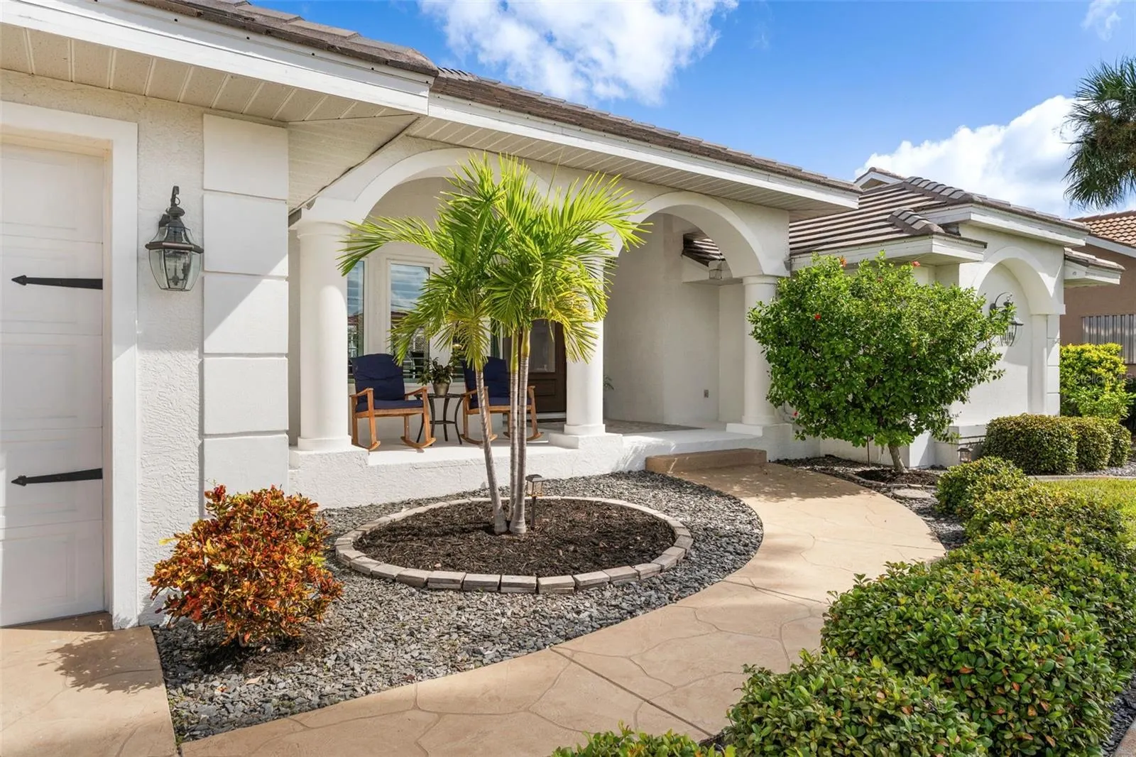 562 ANDORA DR