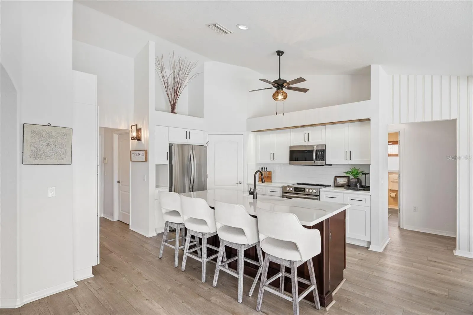 562 ANDORA DR
