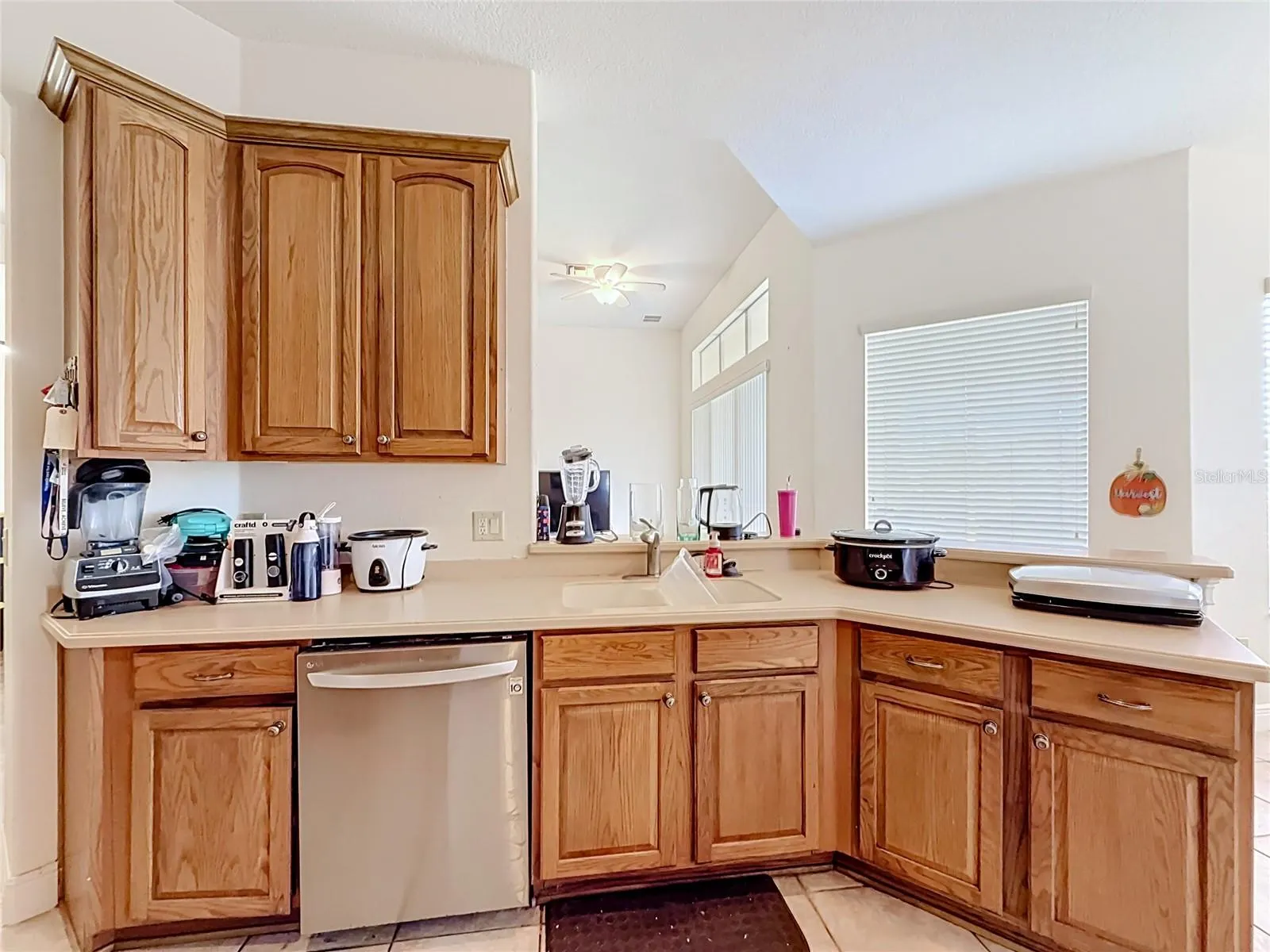 38634 LAKEVIEW WALK