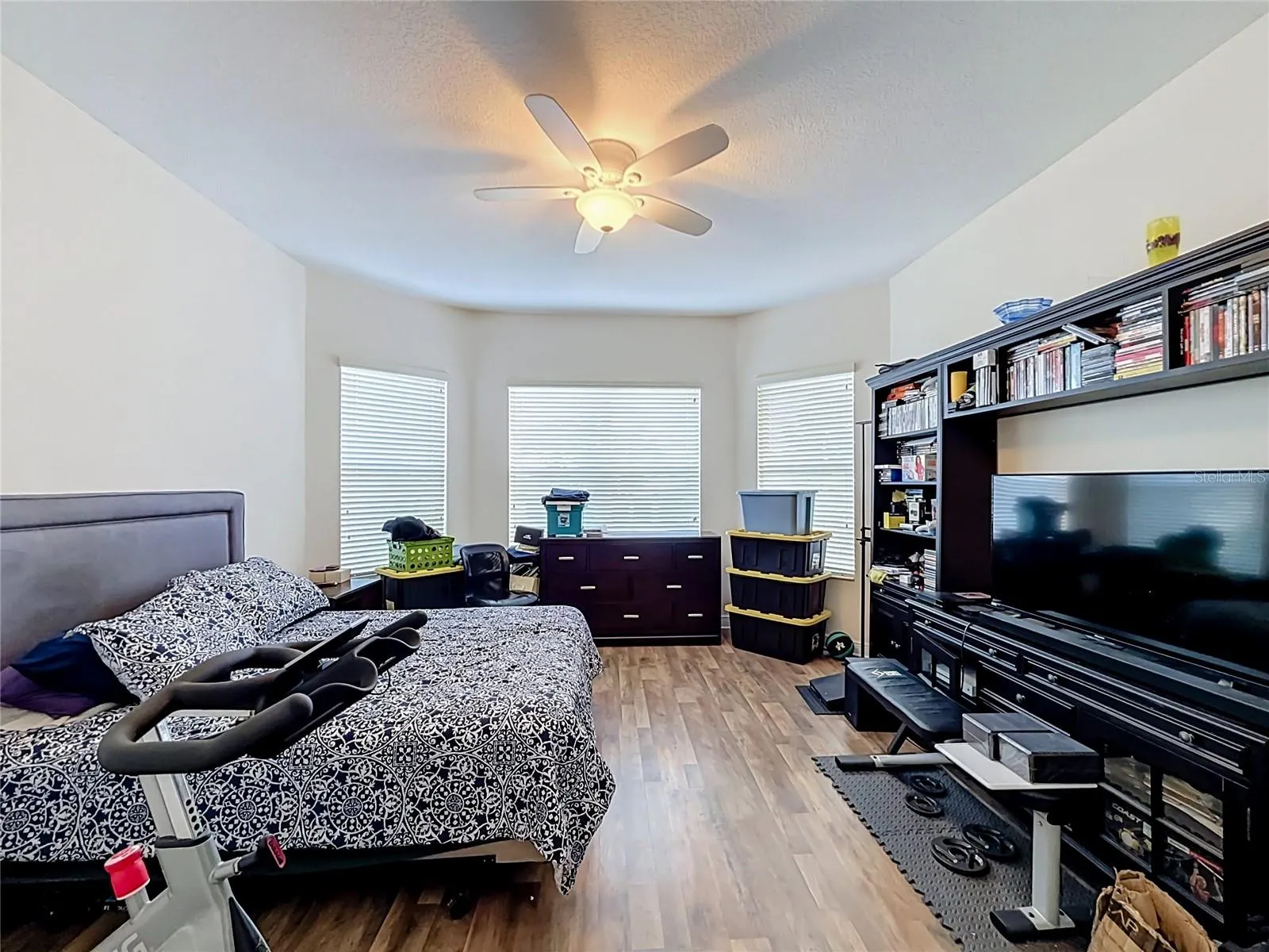 38634 LAKEVIEW WALK