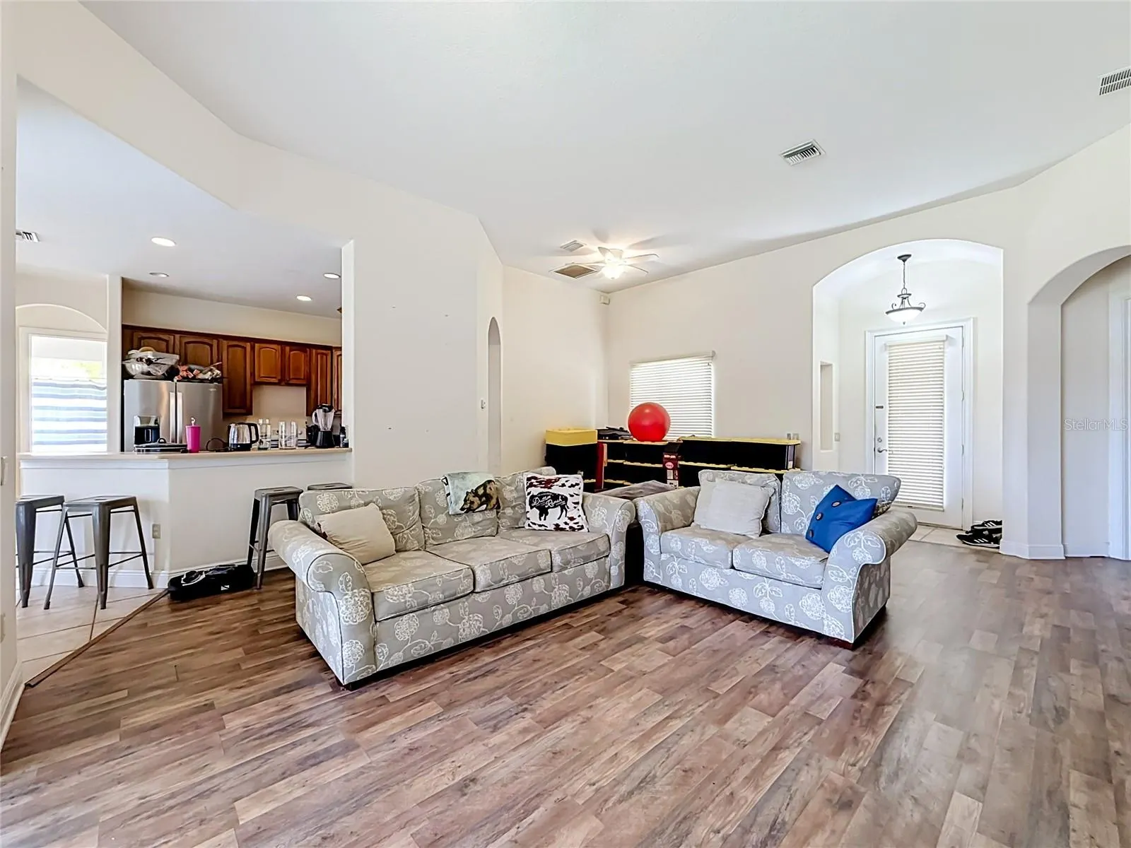 38634 LAKEVIEW WALK