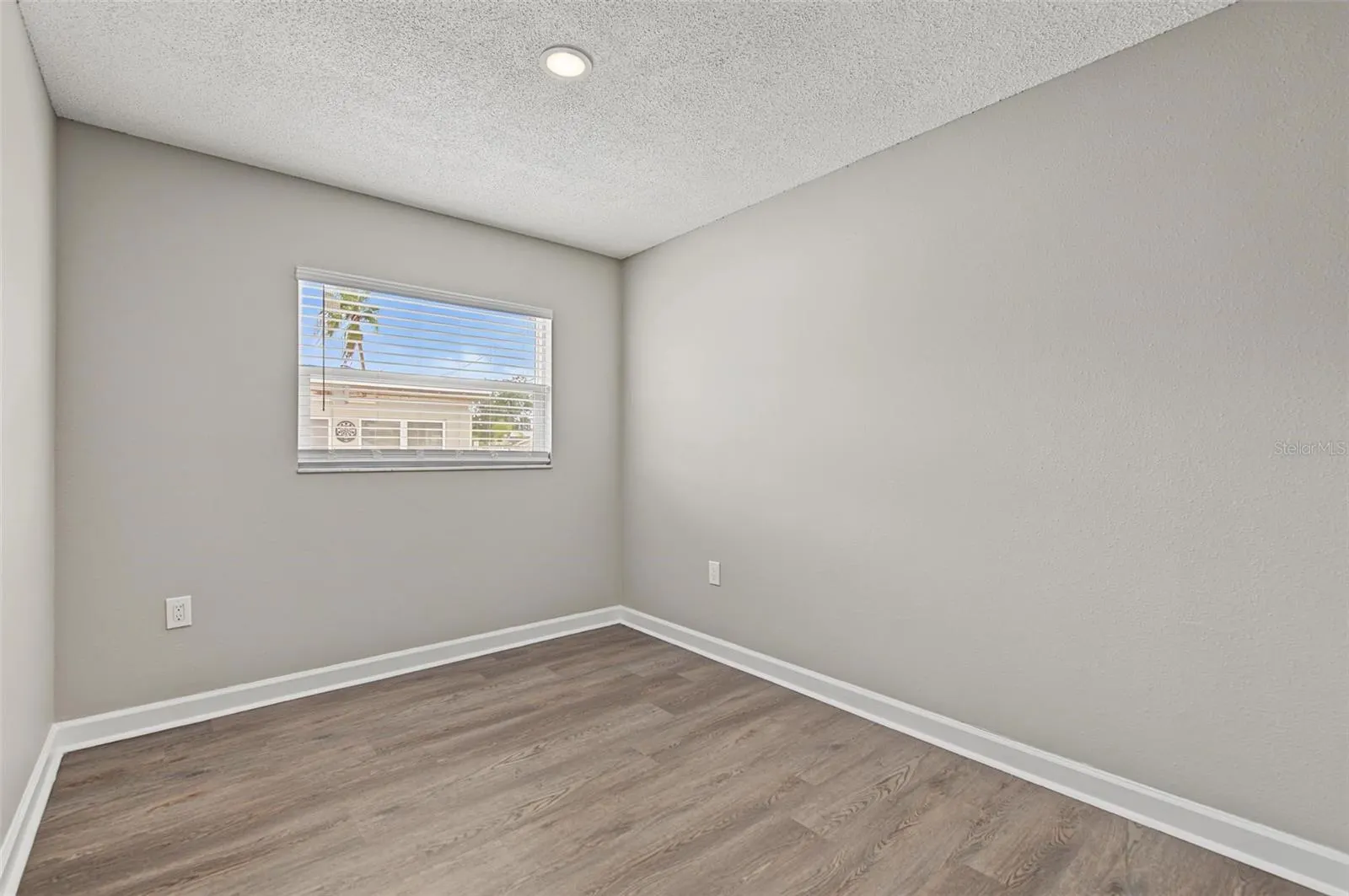 548 FRANDOR PL