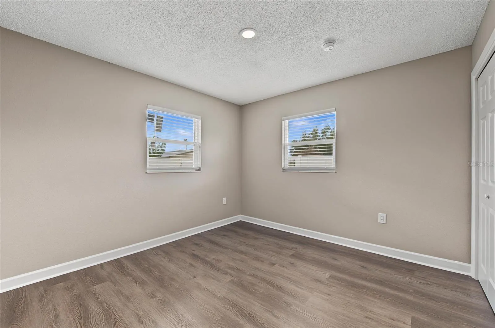 548 FRANDOR PL