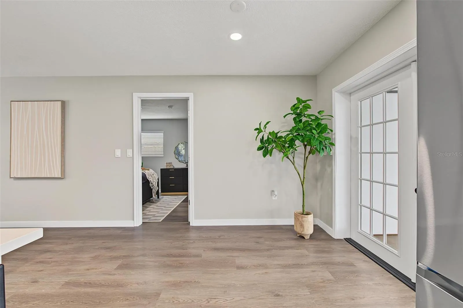 548 FRANDOR PL