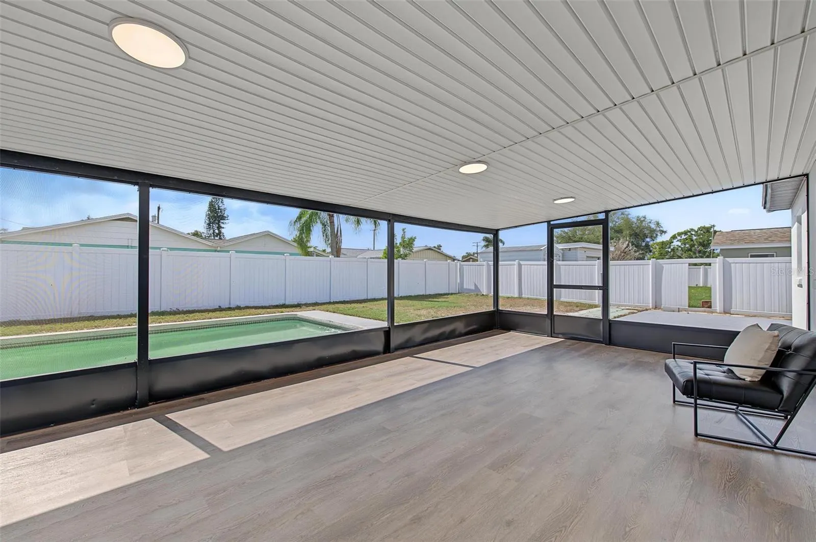 548 FRANDOR PL
