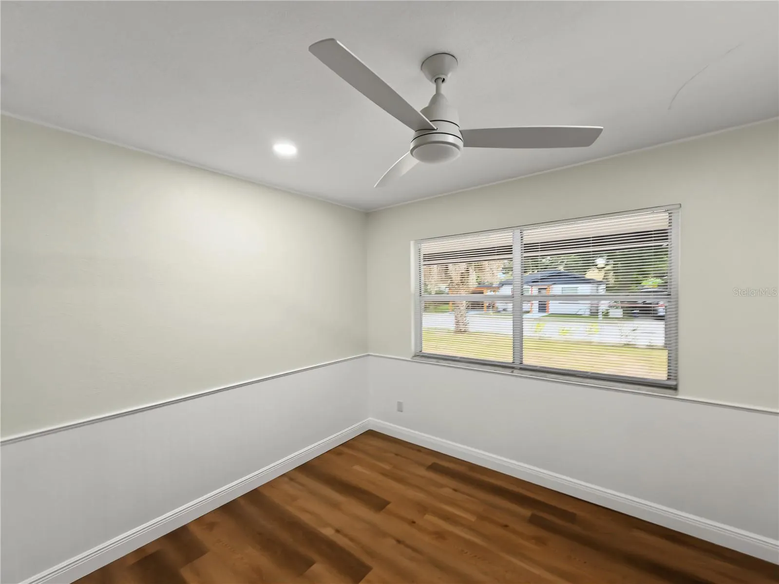 1212 E 24TH AVE