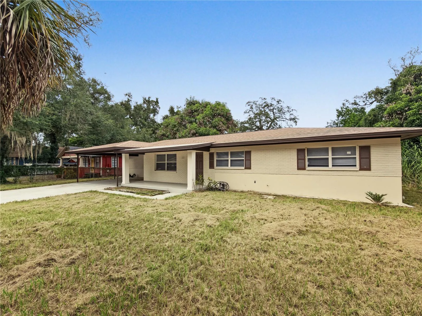 1212 E 24TH AVE