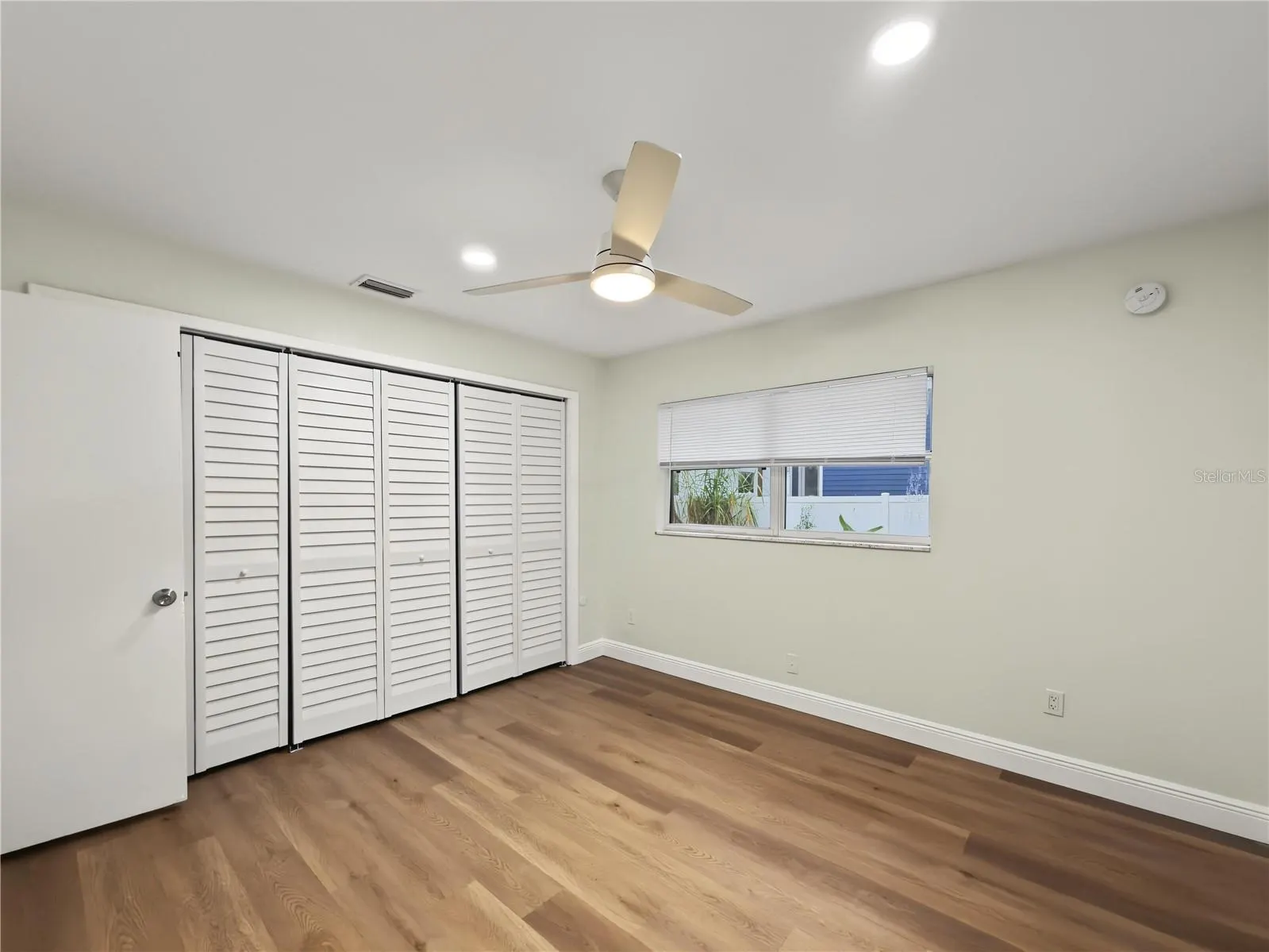 1212 E 24TH AVE