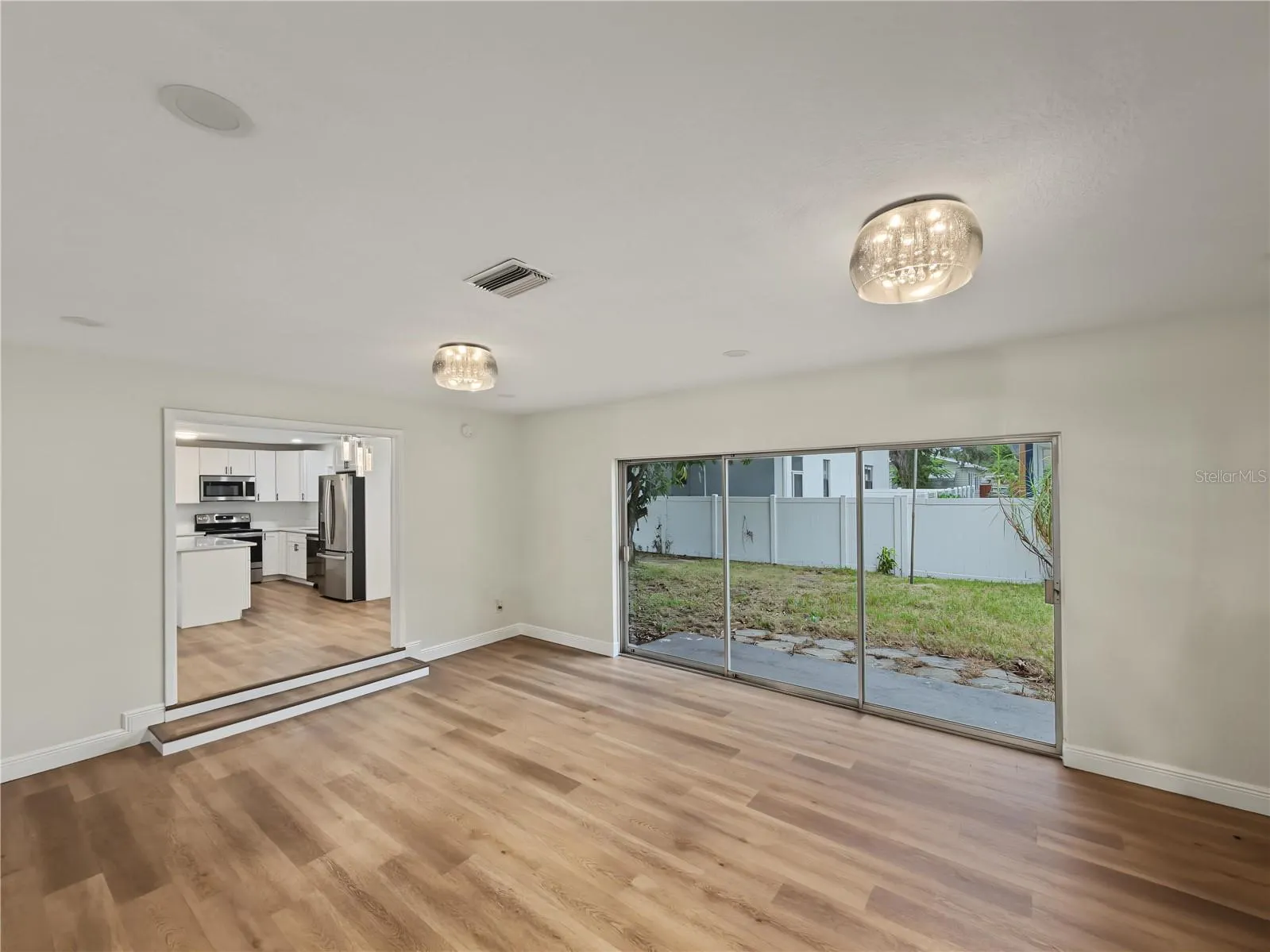 1212 E 24TH AVE