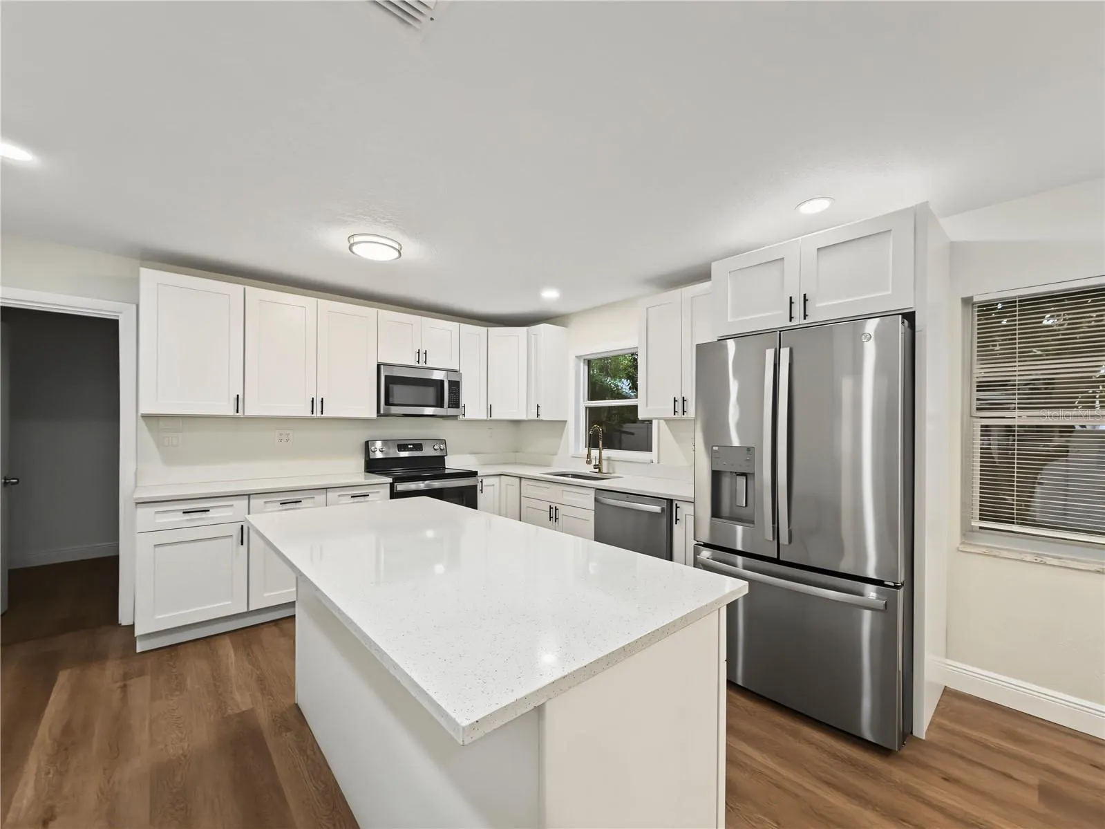 1212 E 24TH AVE