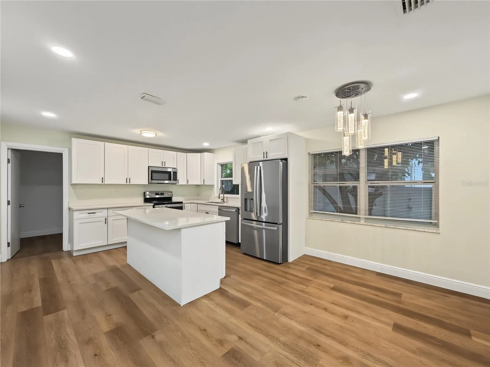 1212 E 24TH AVE