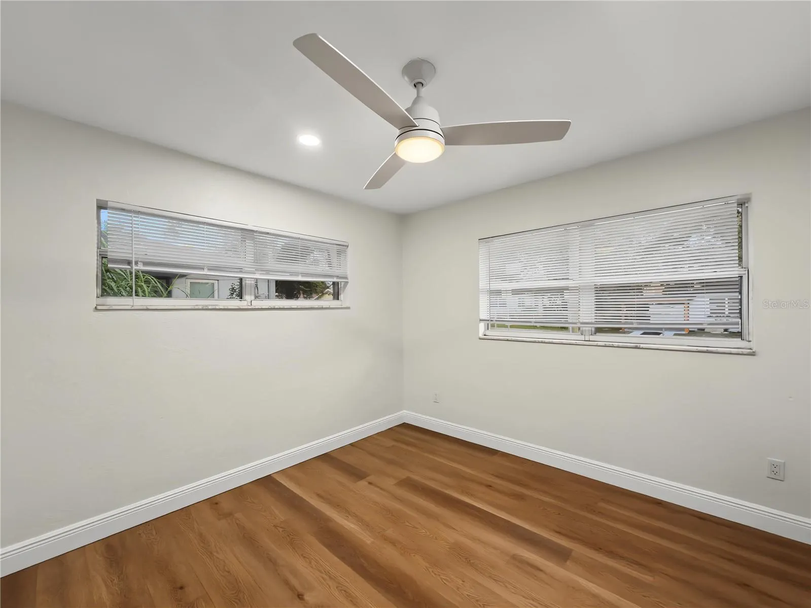1212 E 24TH AVE