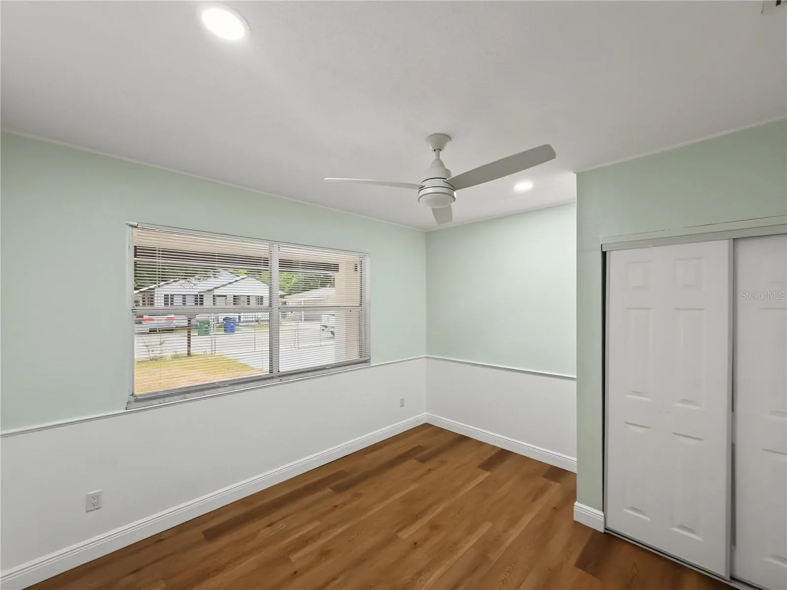 1212 E 24TH AVE