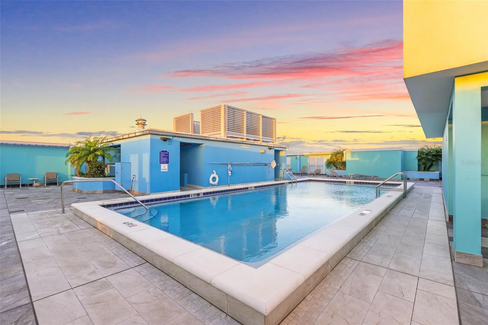 1 BEACH DR SE #1607 #1607