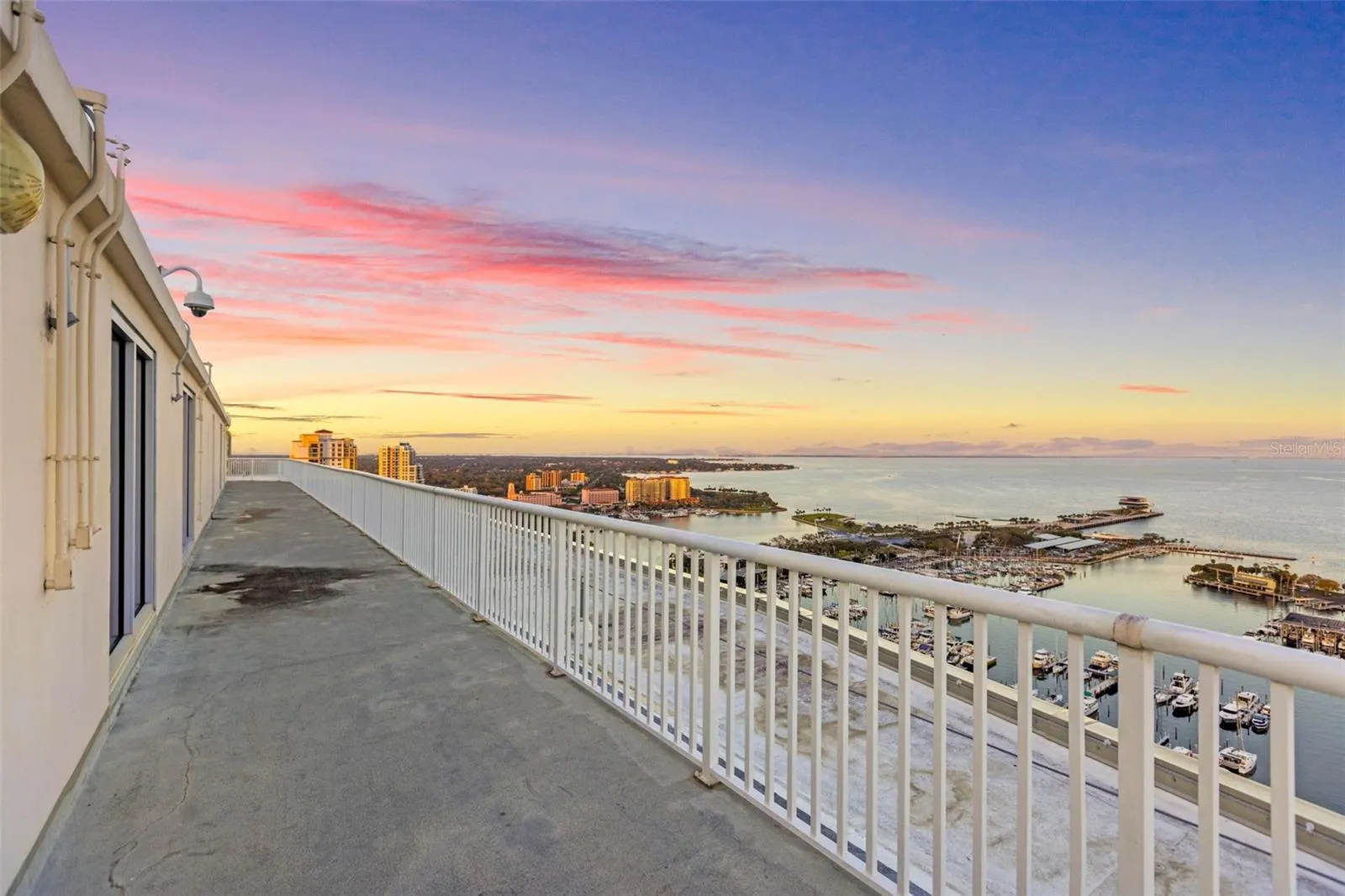 1 BEACH DR SE #1607 #1607