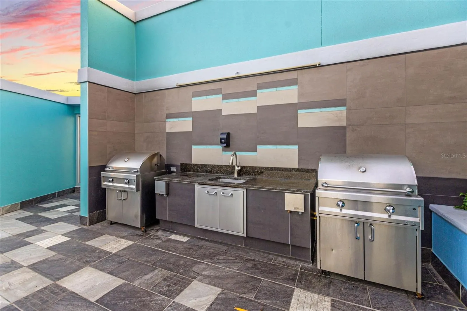 1 BEACH DR SE #1607 #1607