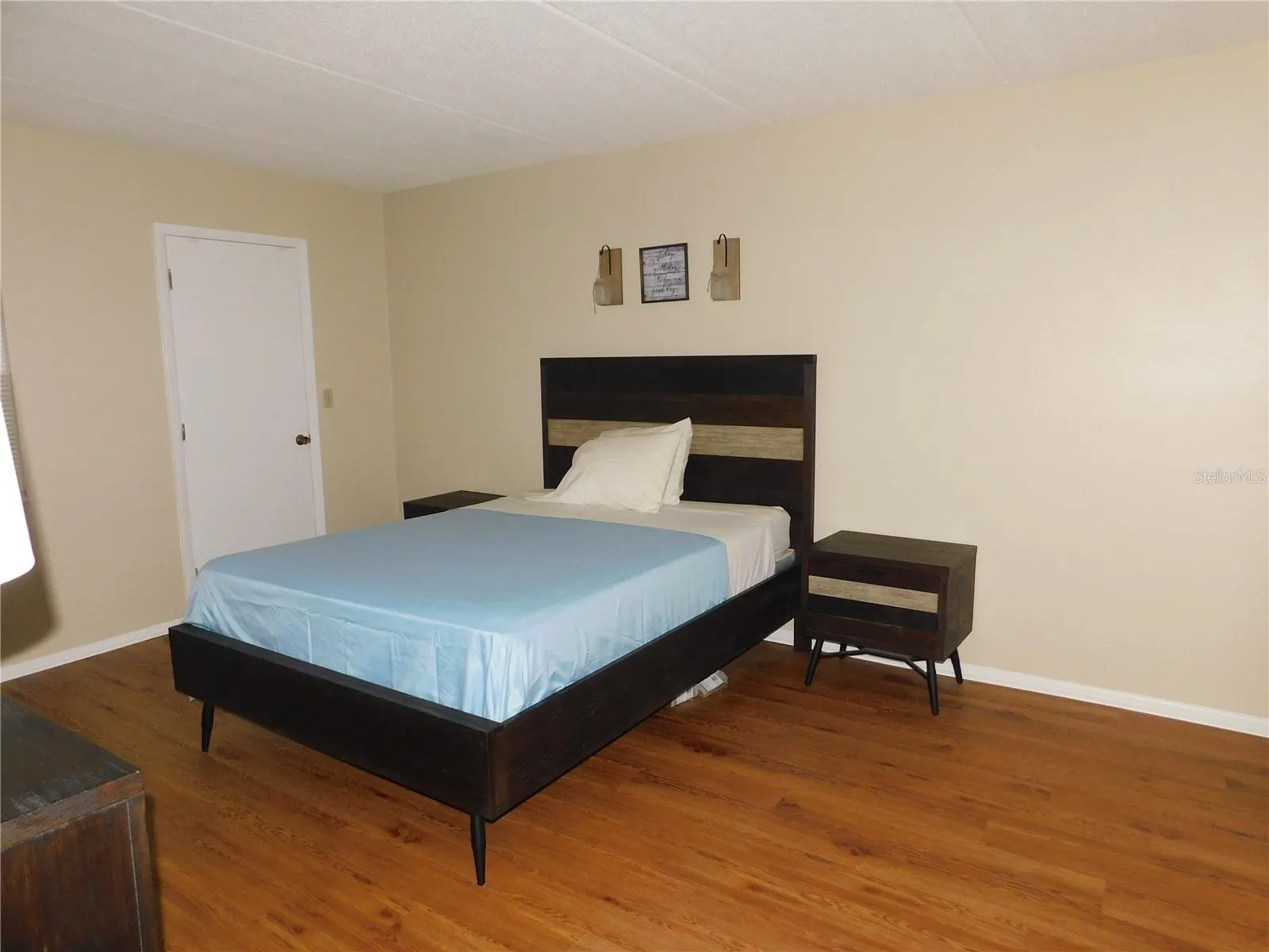 105 PALMETTO CT