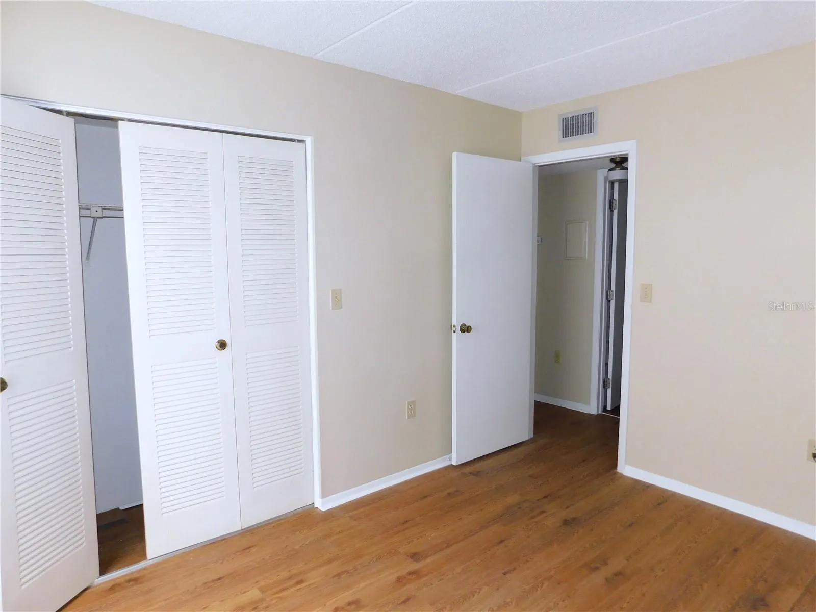 105 PALMETTO CT