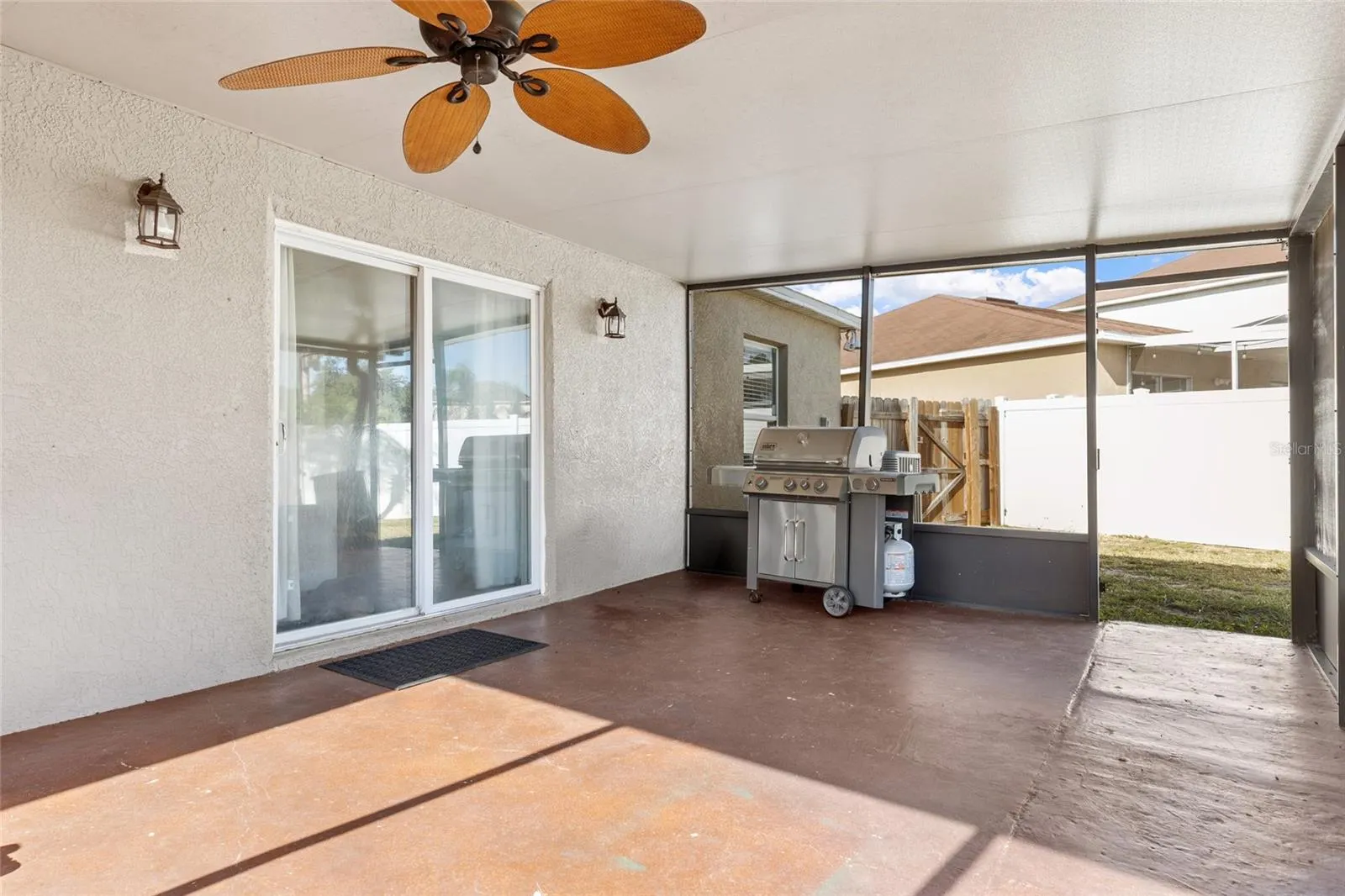 4445 HORSESHOE PICK LN