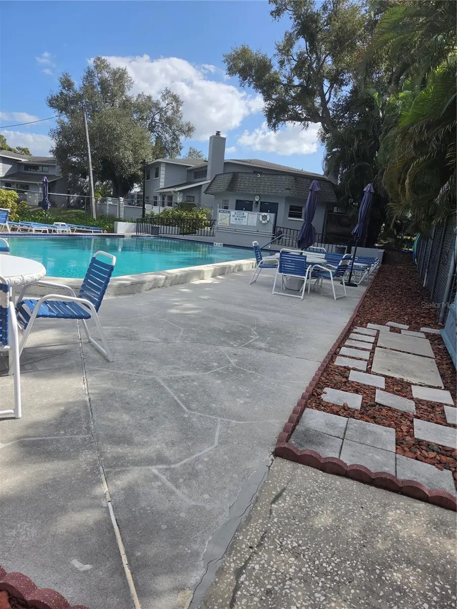 5943 CALAIS BLVD N #6 #6
