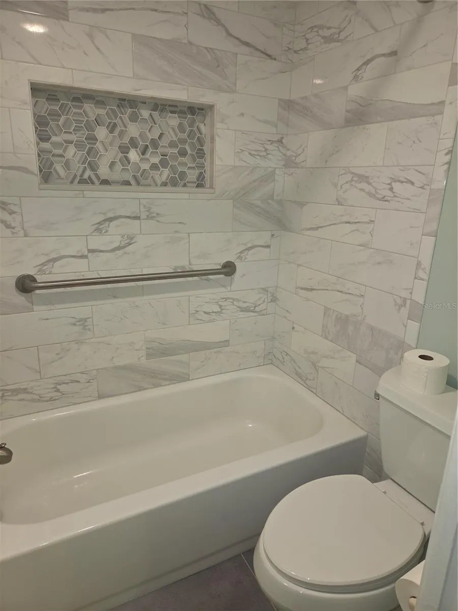 5943 CALAIS BLVD N #6 #6