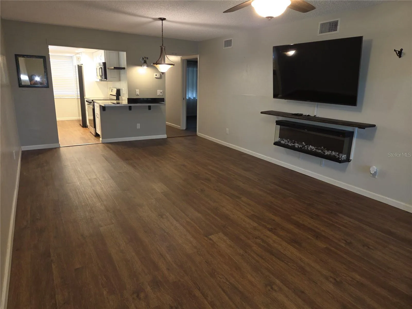 5943 CALAIS BLVD N #6 #6