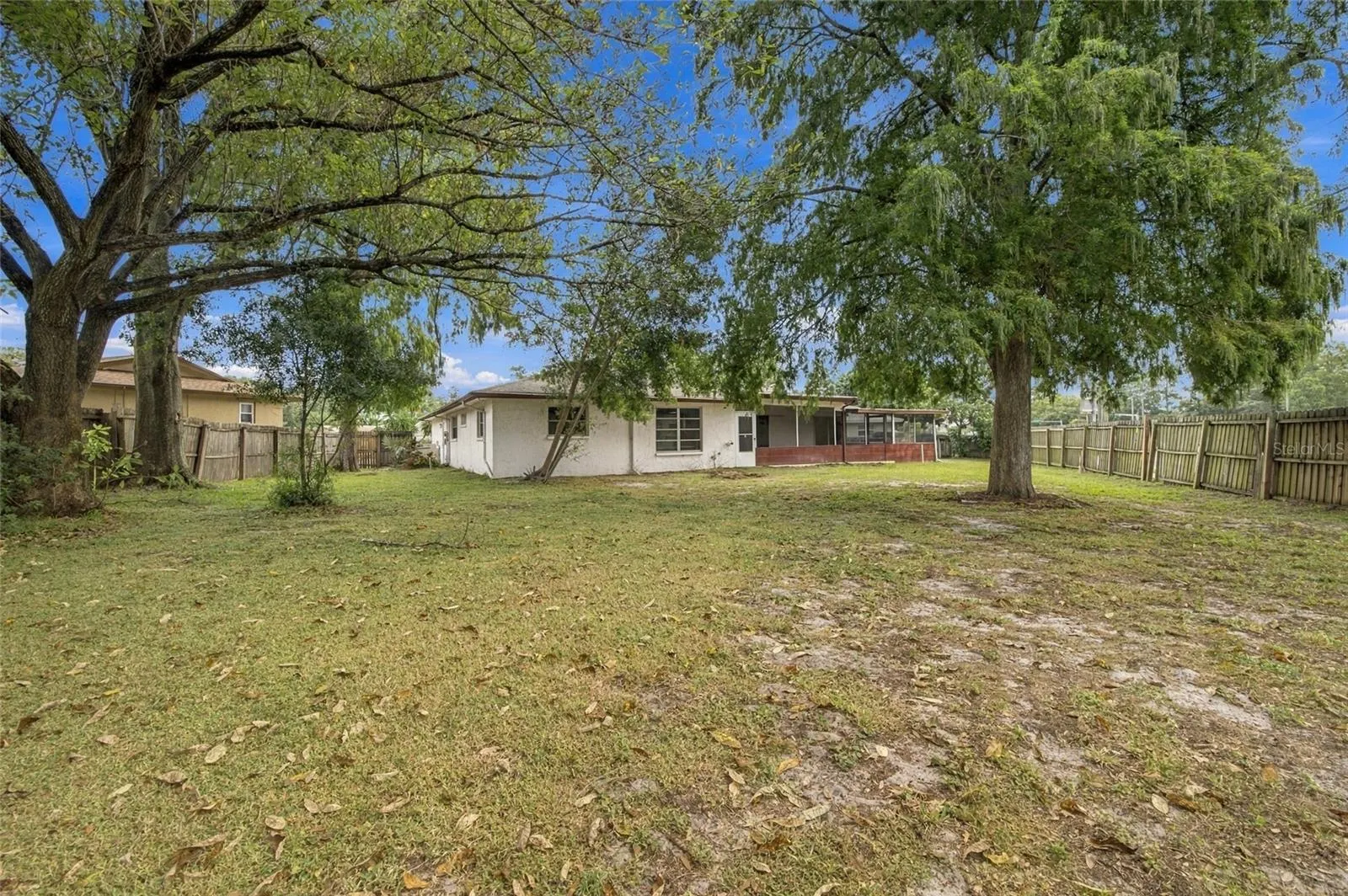 2704 WOODVIEW CT