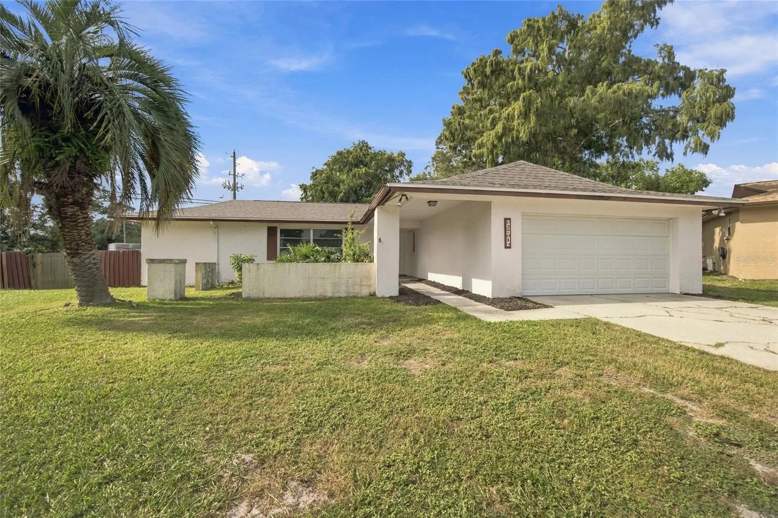 2704 WOODVIEW CT