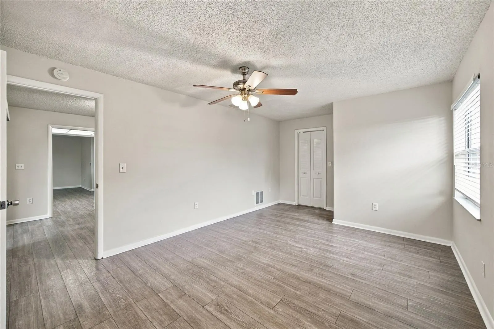 2704 WOODVIEW CT