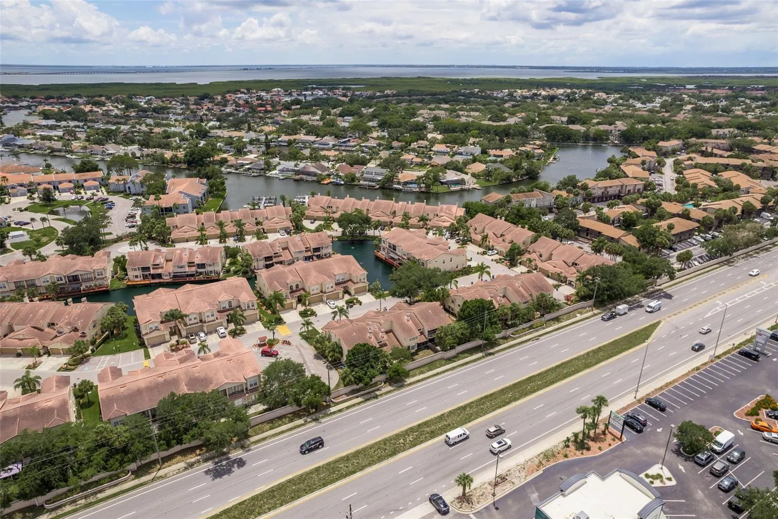 10429 LA MIRAGE CT