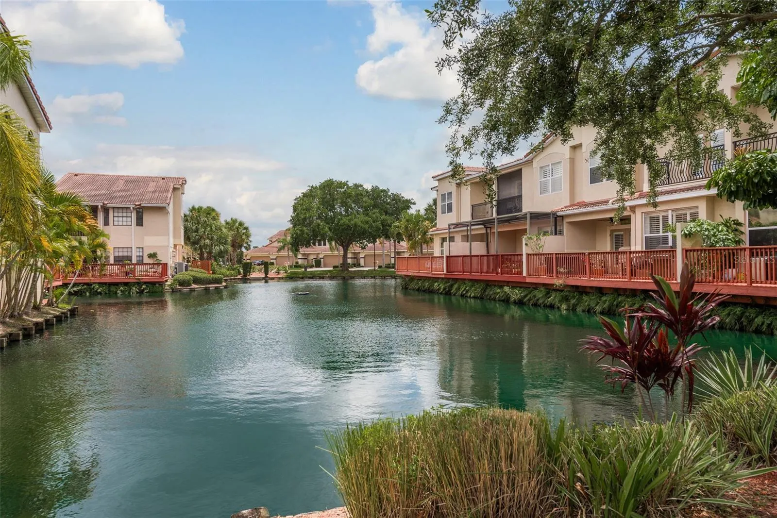 10429 LA MIRAGE CT