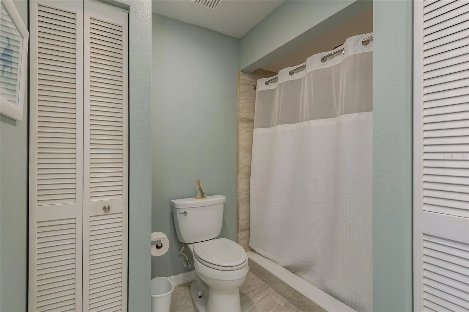 10429 LA MIRAGE CT