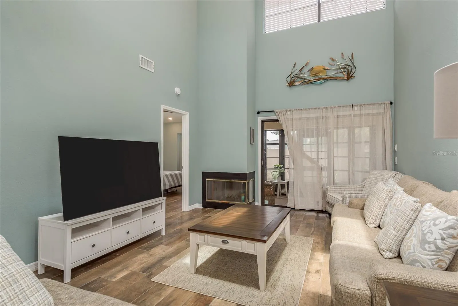 10429 LA MIRAGE CT