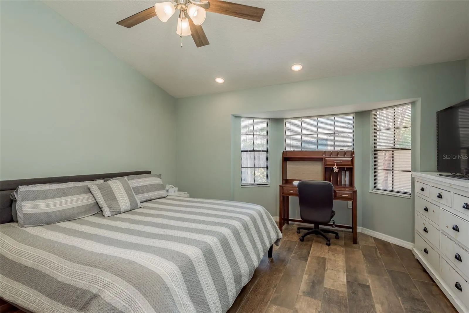 10429 LA MIRAGE CT