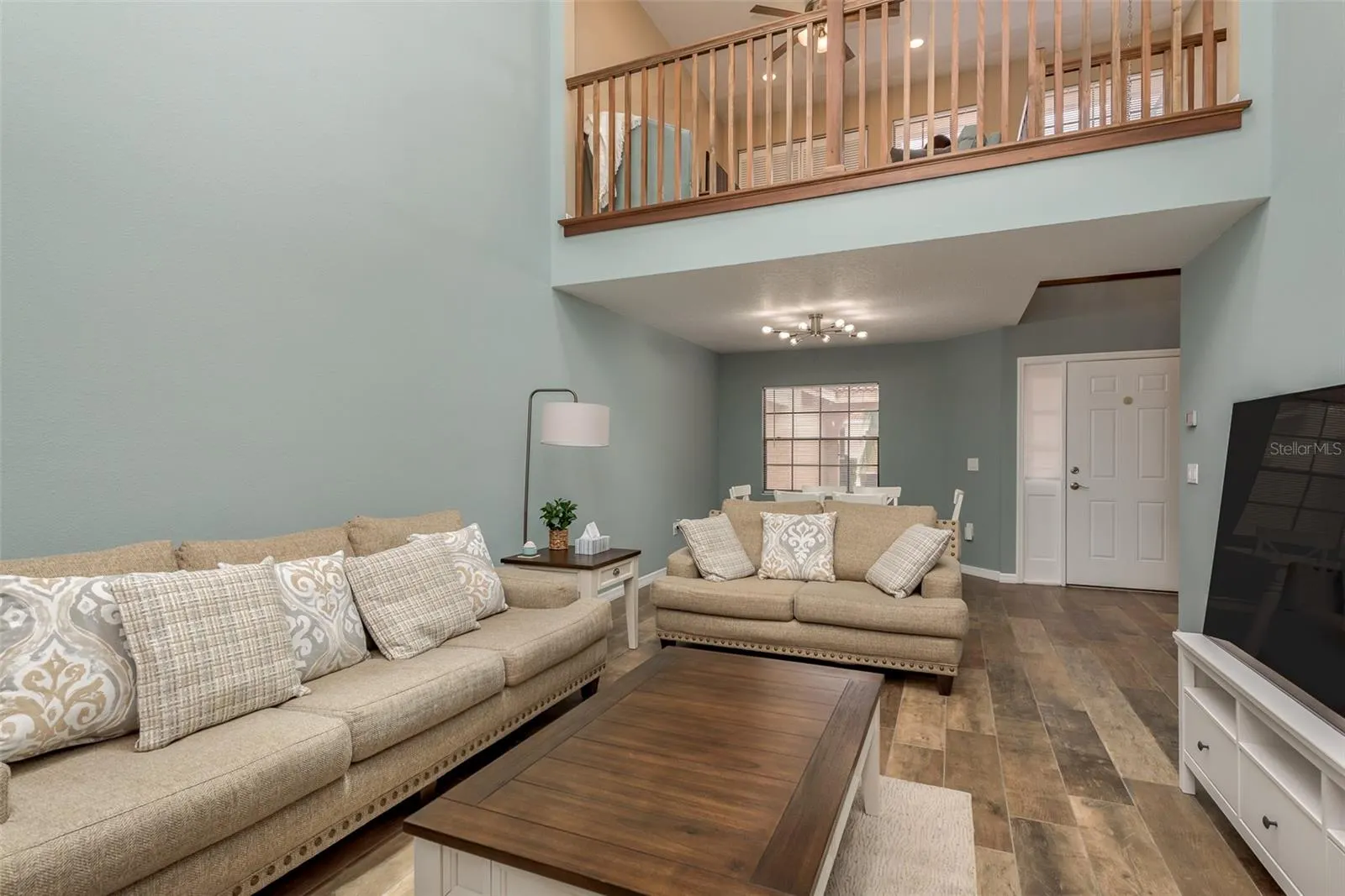 10429 LA MIRAGE CT