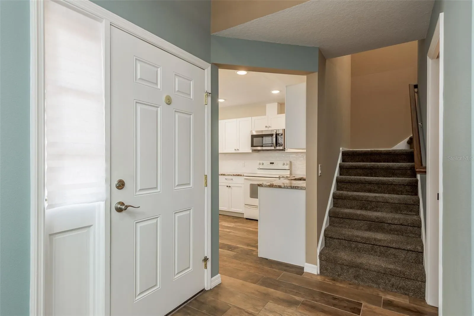 10429 LA MIRAGE CT
