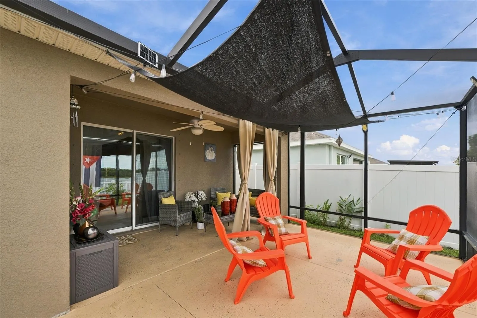 588 OLIVE CONCH ST