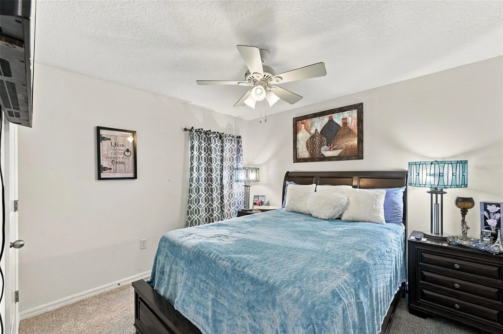 588 OLIVE CONCH ST