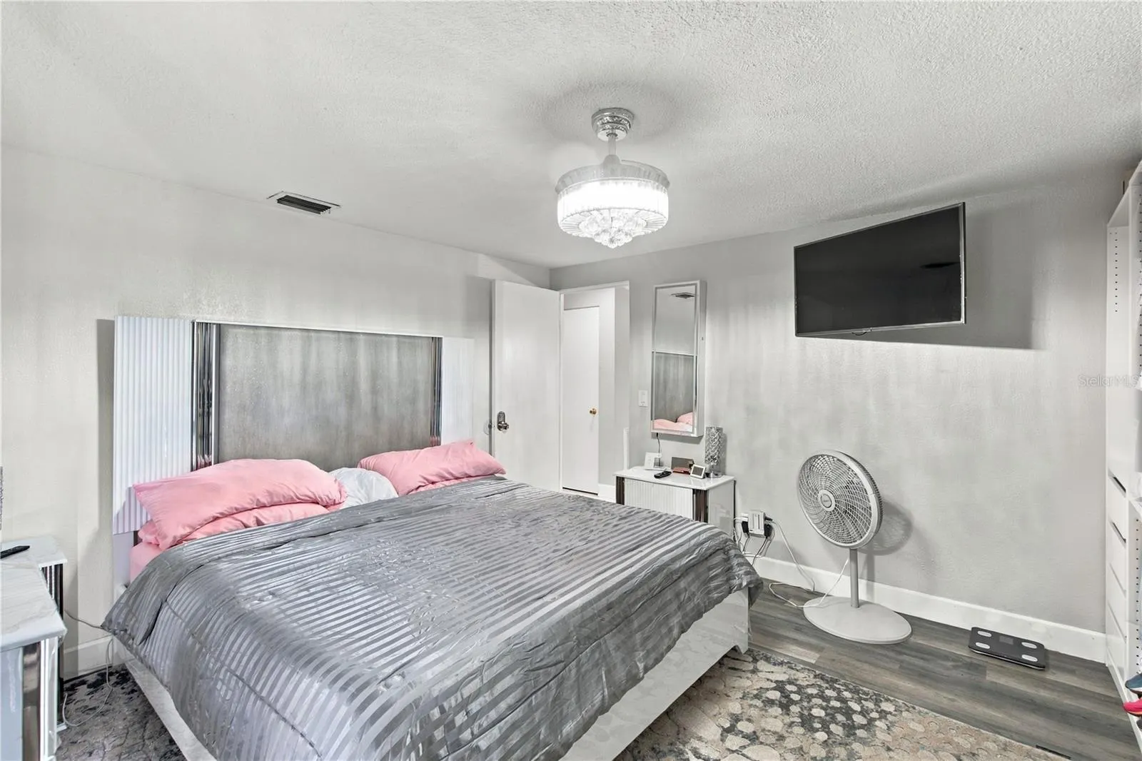 101 MITCHELL DR