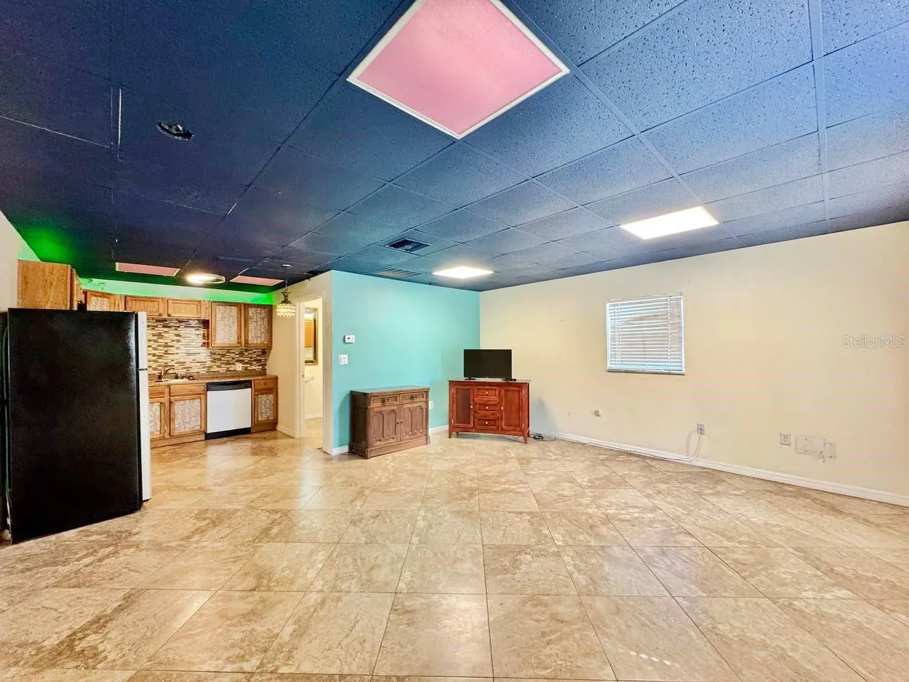 18 W ORANGE ST